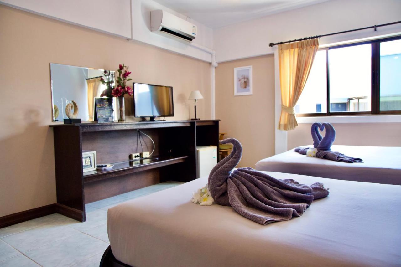 Golden Guesthouse By The Beach Cha Am Cha-Am Buitenkant foto